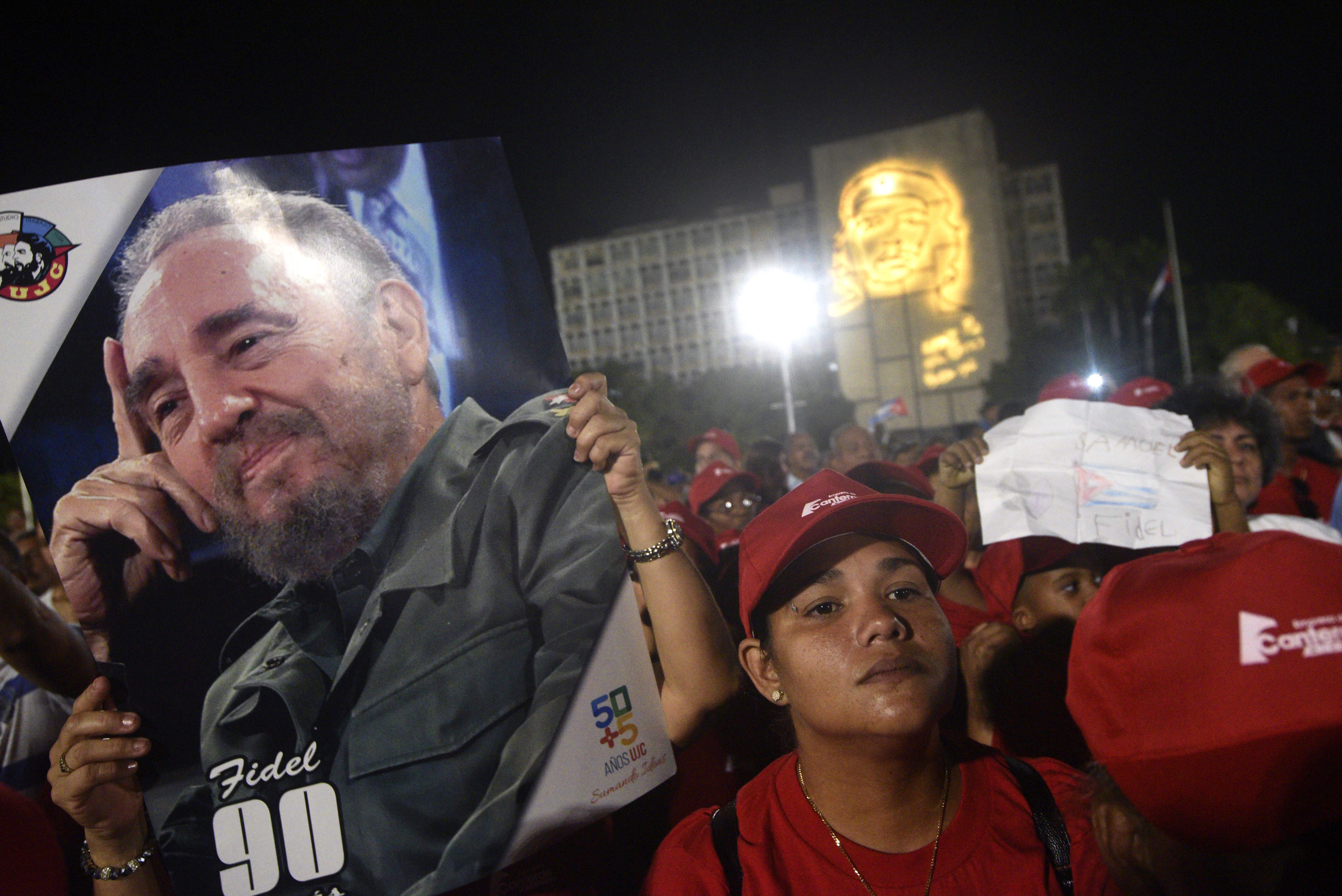 CUBA-CASTRO-DECEASE-RALLY