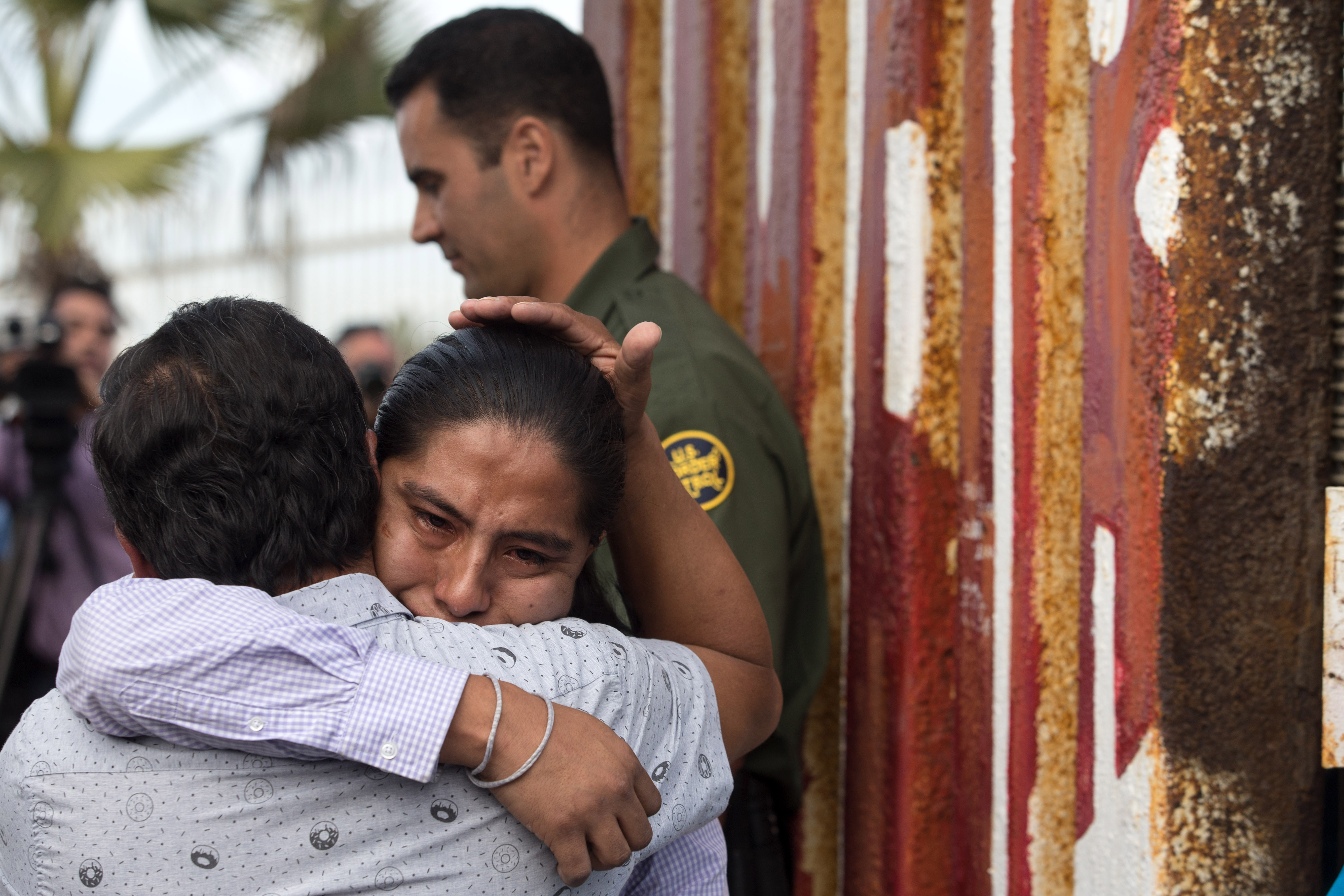 TOPSHOT-MEXICO-US-BORDER FENCE-OPENING