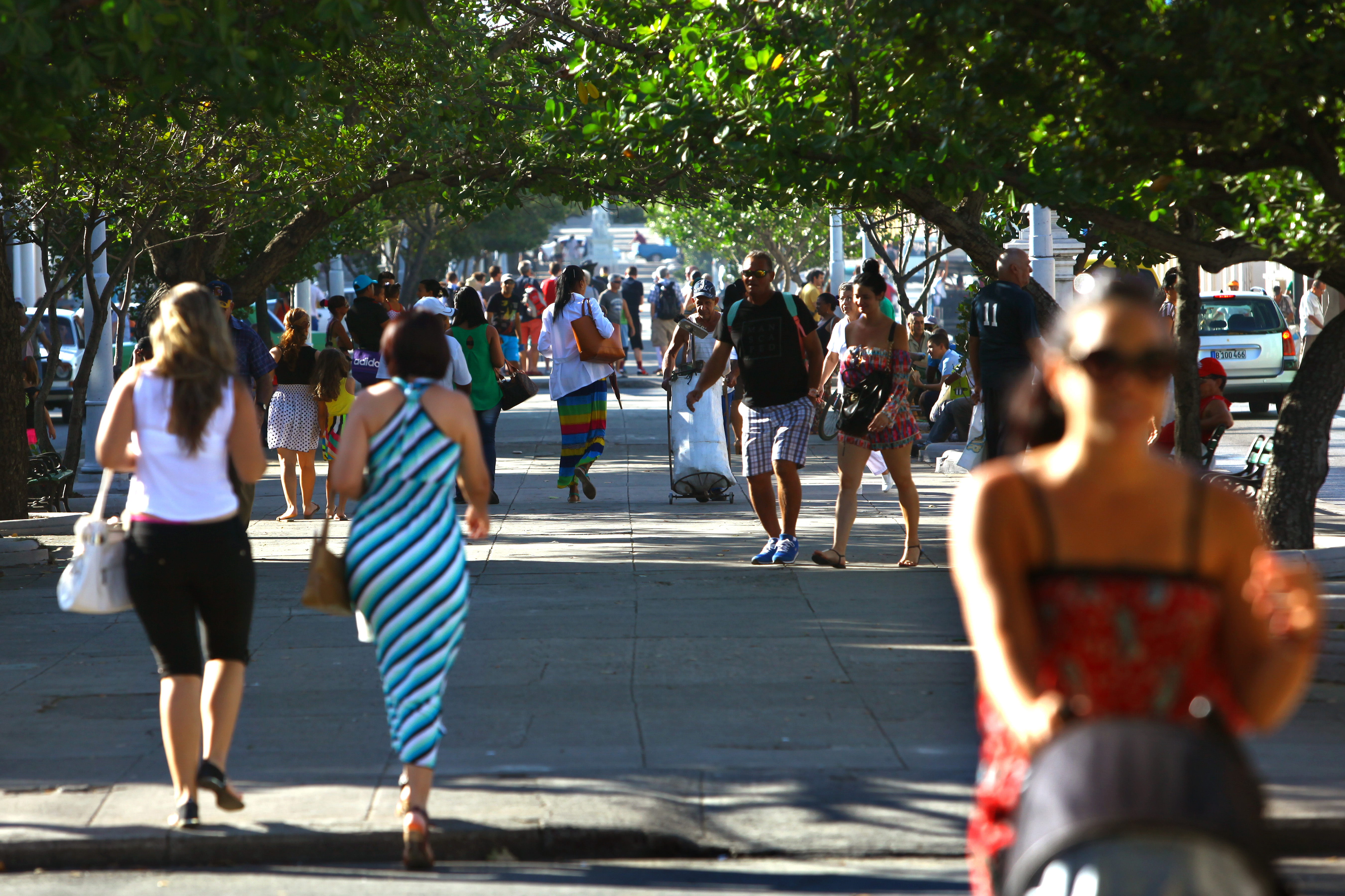 Views and People of Cuba