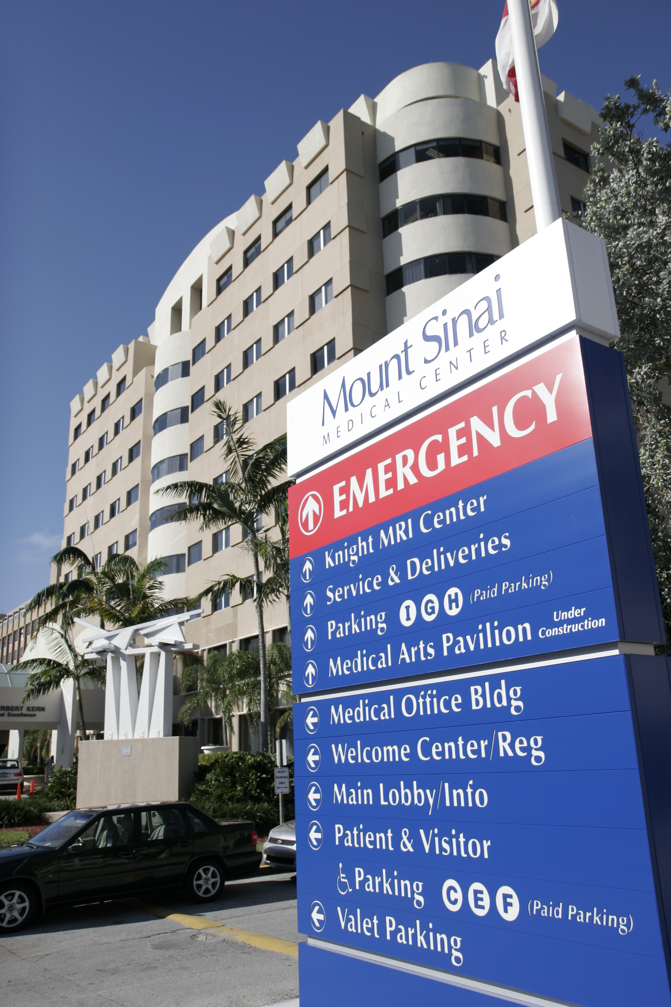 Mount Sinai Medical Center directions sign