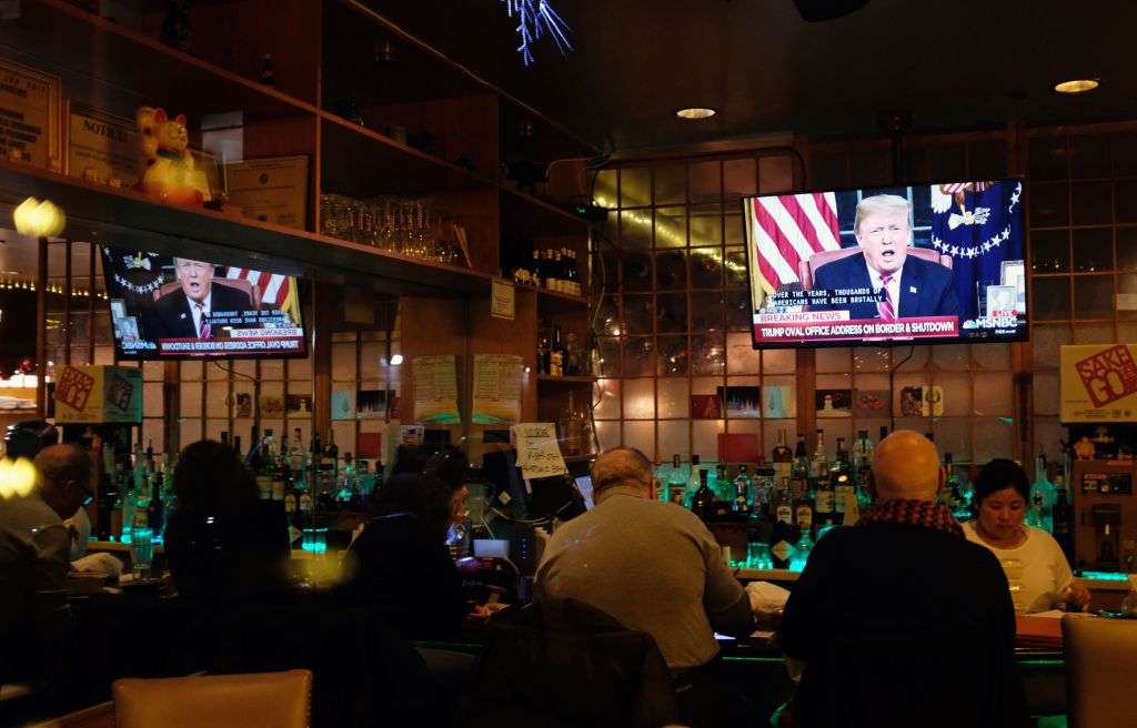 TOPSHOT-US-POLITICS-BORDER-TRUMP