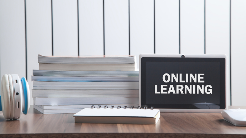 Online Learning text in tablet screen with a business objects,Romania