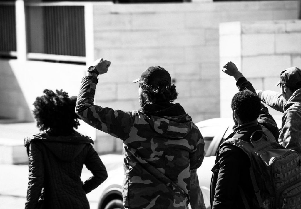 Protesta propalestina deja más de 30 detenidos en la UW