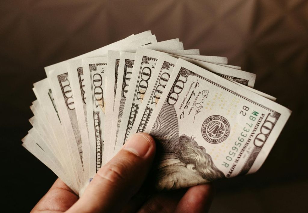 Trump pagará $1.000 a migrantes que acepten autodeportarse